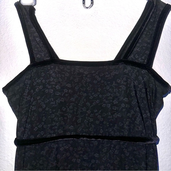 Vintage Gothic Black Floral Patterned Dress Size Small Velvet Lining Material - Picture 2 of 4